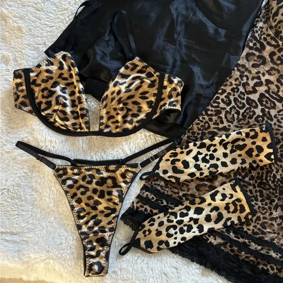 SOLD - Picture 2 of 5